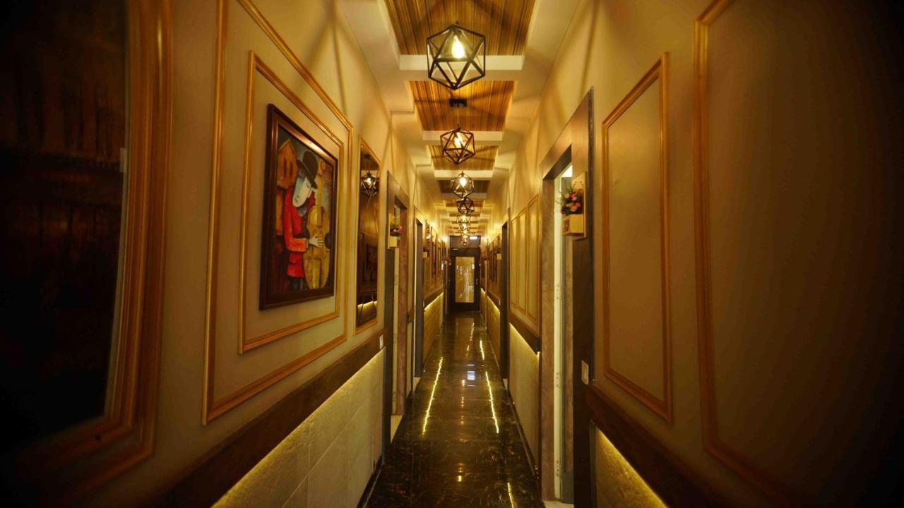 Hotel Soluxe Yamunānagar Εξωτερικό φωτογραφία