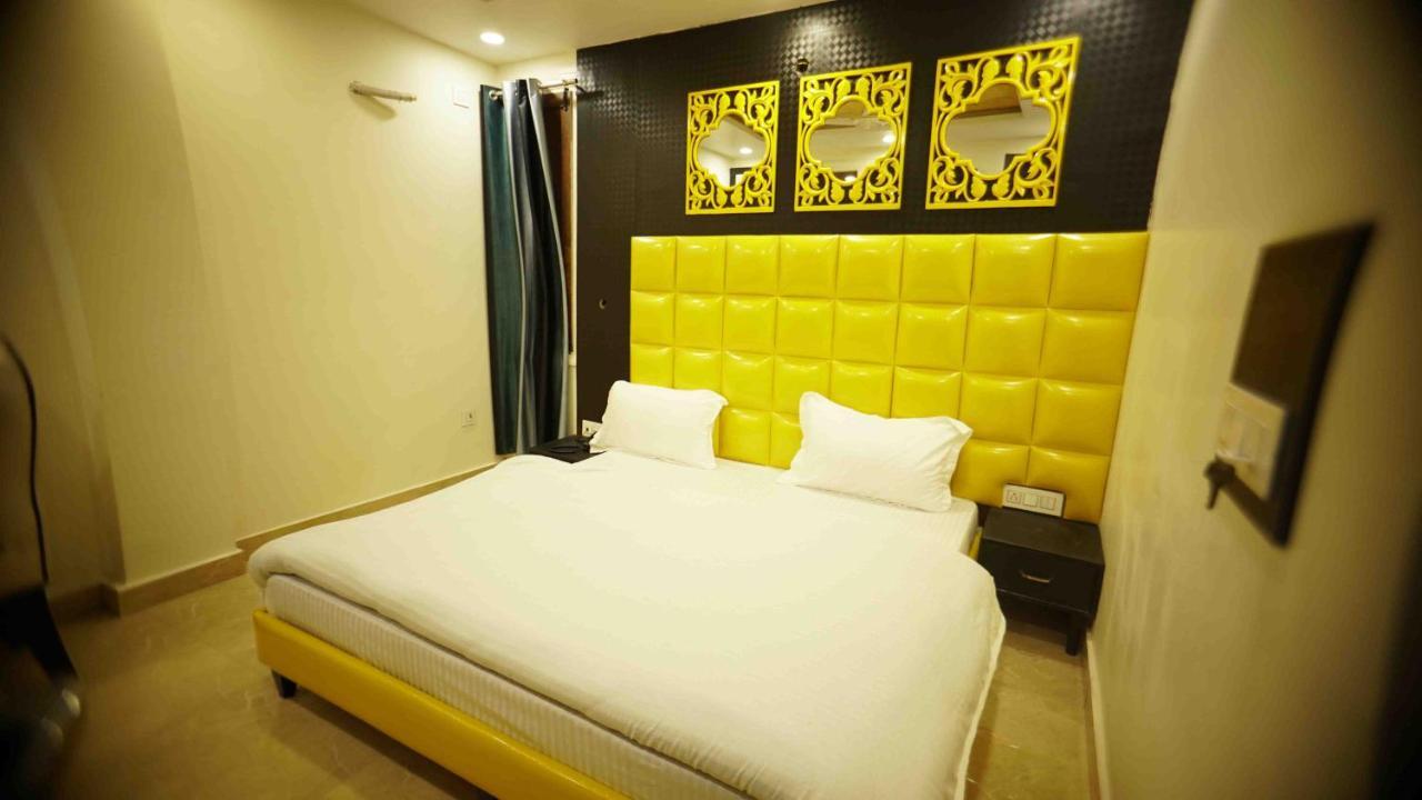 Hotel Soluxe Yamunānagar Εξωτερικό φωτογραφία