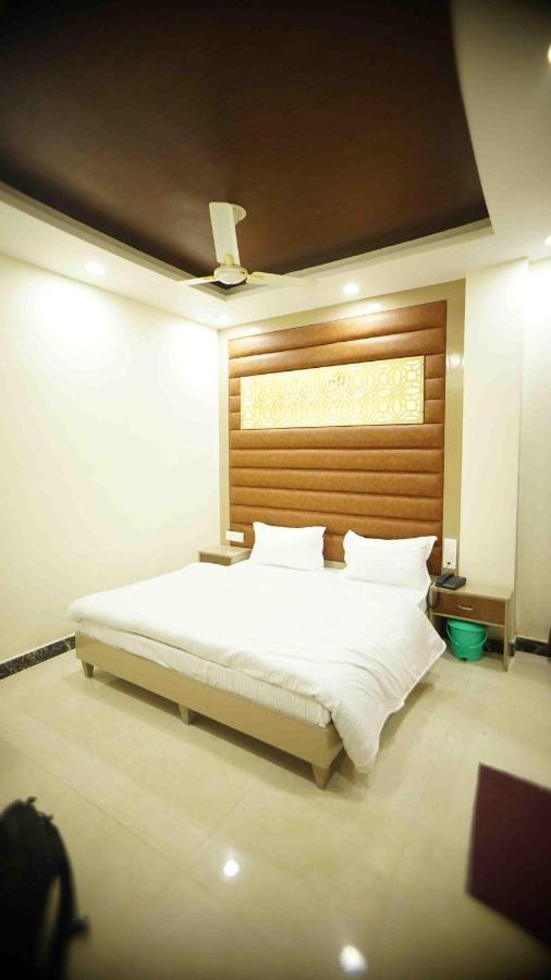 Hotel Soluxe Yamunānagar Εξωτερικό φωτογραφία
