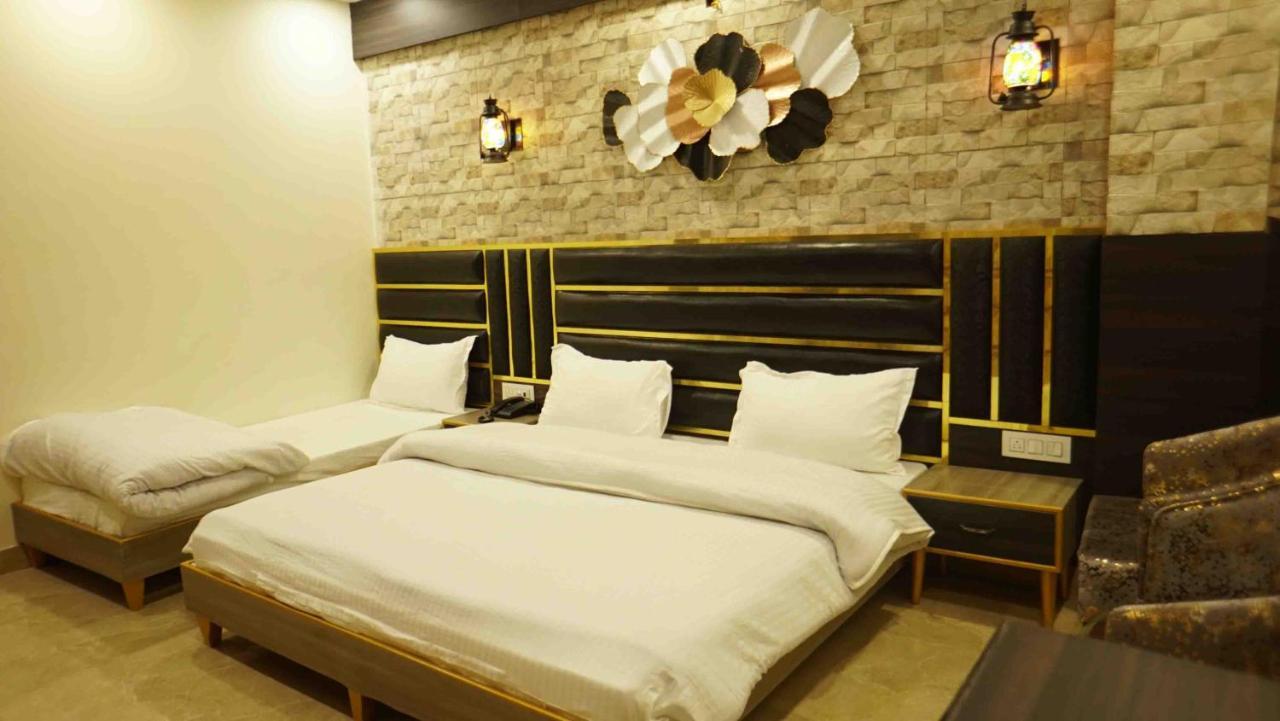 Hotel Soluxe Yamunānagar Εξωτερικό φωτογραφία